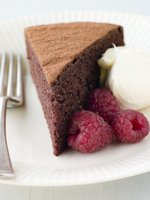 chocolate spongecake,raspberries